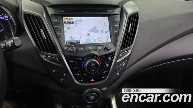 Hyundai Veloster Turbo D Spec 2014 — фото 17