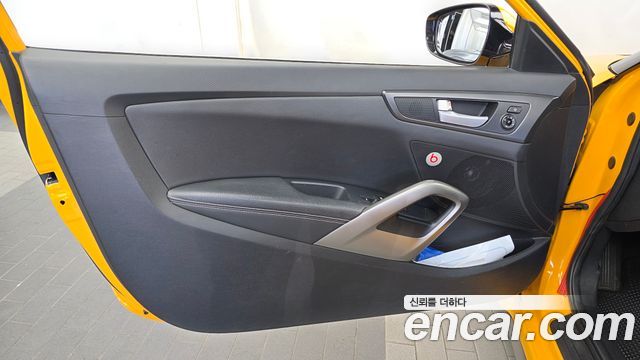 Hyundai Veloster Turbo D Spec 2014 — фото 30