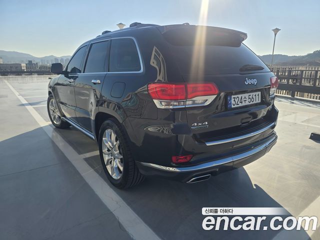 Jeep Grand Cherokee 3.0 Diesel Overland Summit WK2 2016 — фото 5