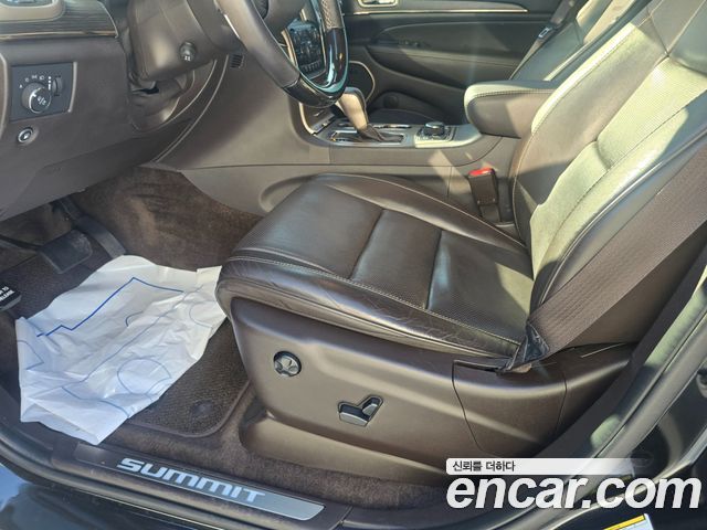 Jeep Grand Cherokee 3.0 Diesel Overland Summit WK2 2016 — фото 21