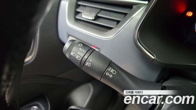 Renault Korea XM3 1.3 TCe RE Signature 2020 — фото 27