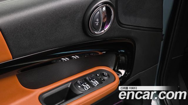 MINI Cooper S Countryman ALL4 Classic 2nd 2022 — фото 16