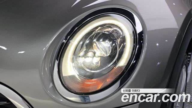 MINI Cooper D Clubman High 2nd 2019 — фото 22