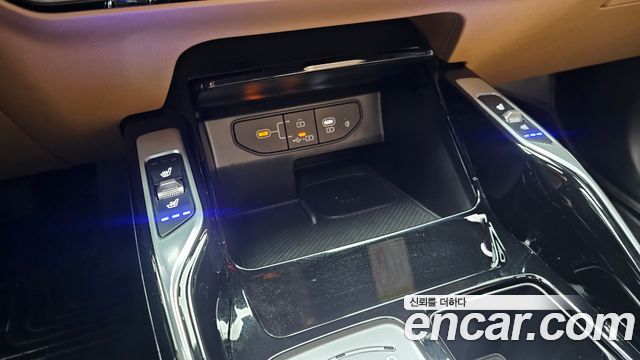 Kia Sorento (IV) Gasoline 2.5T 2WD Noblesse 2024 — фото 29