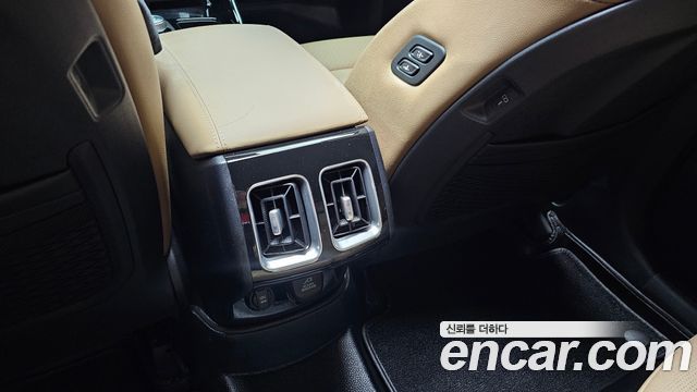 Kia Sorento (IV) Gasoline 2.5T 2WD Noblesse 2024 — фото 31