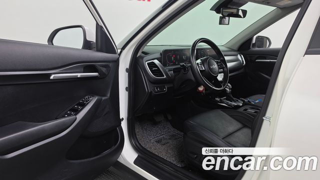 Kia Seltos Gasoline 2.0 2WD Prestige 2023 — фото 26