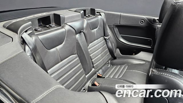 Land Rover Range Rover Evoque 2.0 TD4 HSE Dynamic Convertible 2017 — фото 11