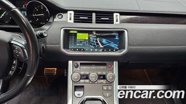 Land Rover Range Rover Evoque 2.0 TD4 HSE Dynamic Convertible 2017 — фото 13