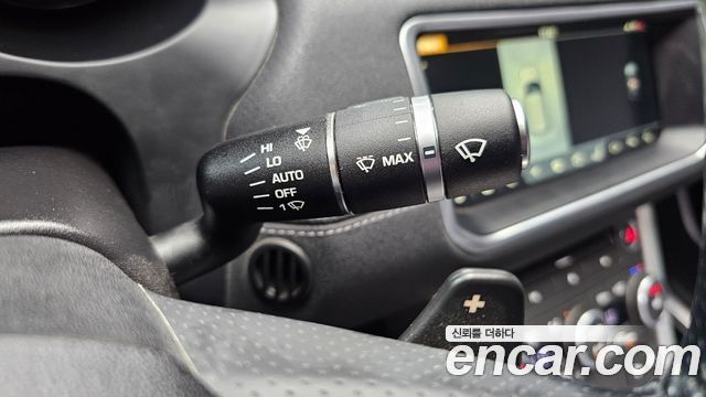 Land Rover Range Rover Evoque 2.0 TD4 HSE Dynamic Convertible 2017 — фото 17