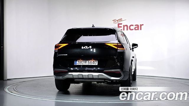 Kia Sportage (V) Gasoline 1.6 Turbo 2WD Prestige 2024 — фото 4