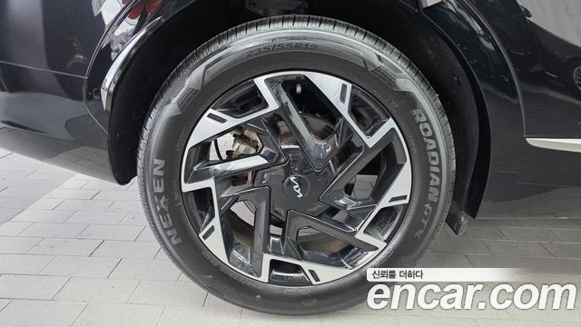 Kia Sportage (V) Gasoline 1.6 Turbo 2WD Prestige 2024 — фото 5
