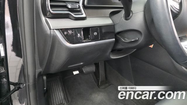Kia Sportage (V) Gasoline 1.6 Turbo 2WD Prestige 2024 — фото 18