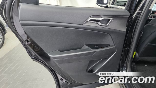 Kia Sportage (V) Gasoline 1.6 Turbo 2WD Prestige 2024 — фото 25