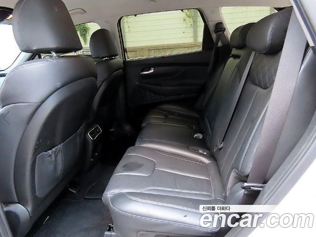 Hyundai Santa Fe Diesel 2.2 2WD Prestige 2021 — фото 6