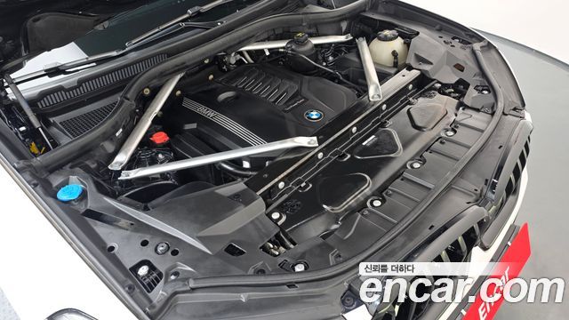 BMW X6 (G06) xDrive40i M Sport 2022 — фото 6