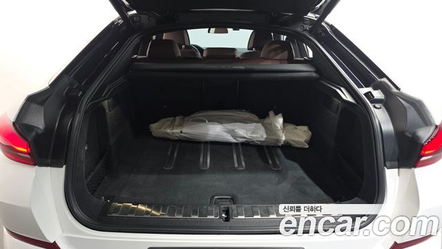 BMW X6 (G06) xDrive40i M Sport 2022 — фото 18