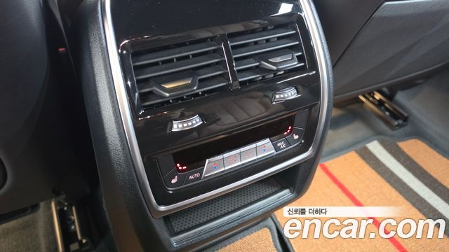 BMW X6 (G06) xDrive40i M Sport 2022 — фото 20