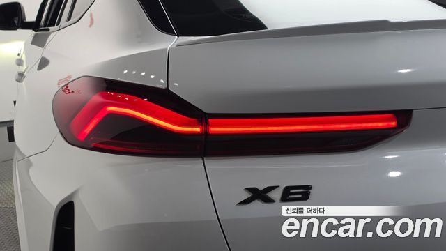 BMW X6 (G06) xDrive40i M Sport 2022 — фото 23