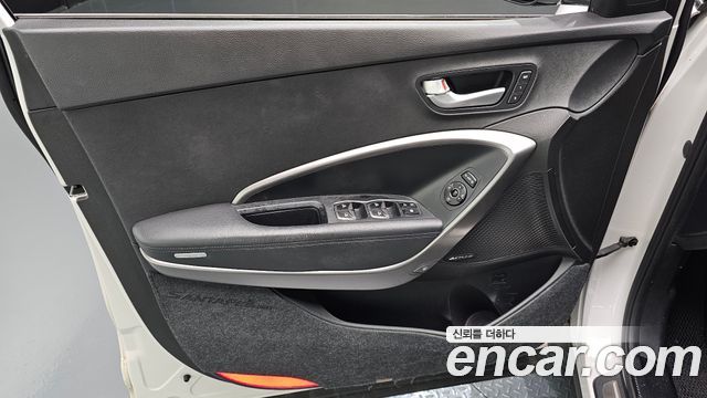 Hyundai Santa Fe (DM) Diesel(e-VGT) 2.2 2WD Exclusive 2013 — фото 24
