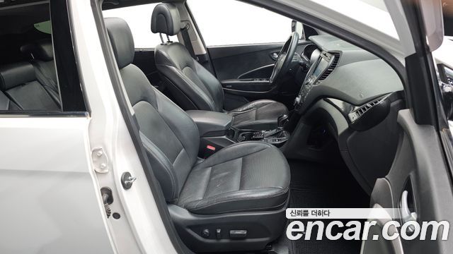Hyundai Santa Fe (DM) Diesel(e-VGT) 2.2 2WD Exclusive 2013 — фото 26