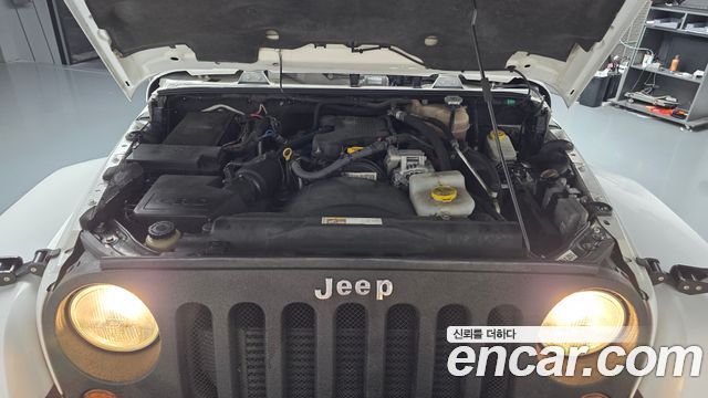 Jeep Wrangler (JK) 2.8 Diesel Sahara 4Door 2012 — фото 6