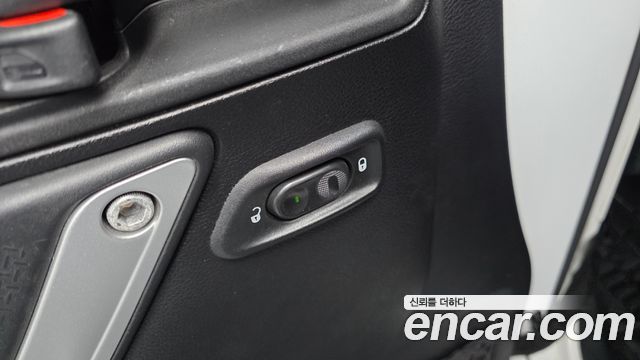 Jeep Wrangler (JK) 2.8 Diesel Sahara 4Door 2012 — фото 14
