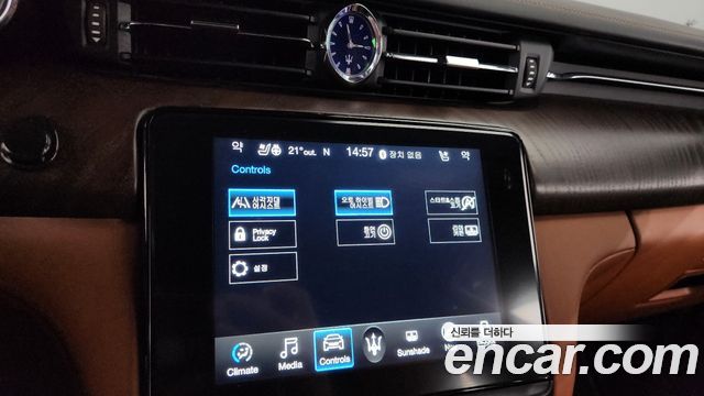 Maserati Quattroporte S Q4 3.0 V6 2018 — фото 16