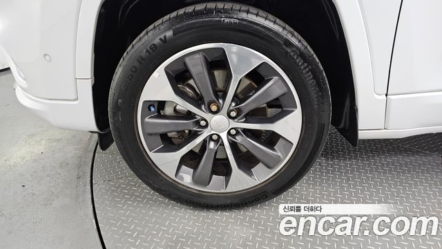Jeep Cherokee (KL) 3.2 Overland AWD 2021 — фото 5