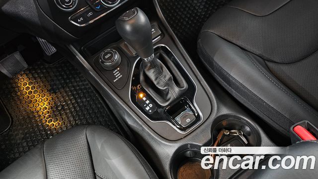 Jeep Cherokee (KL) 3.2 Overland AWD 2021 — фото 9