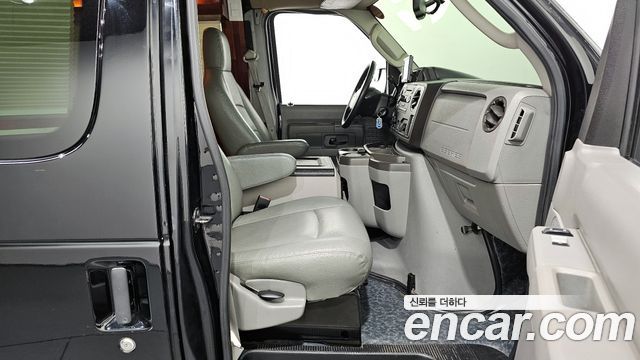 Ford E-Series E-350 2012 — фото 11