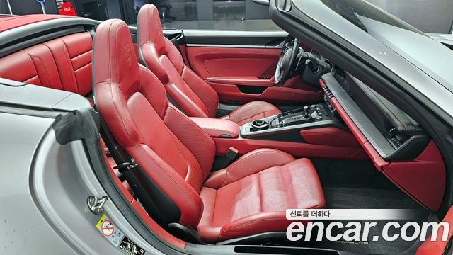 Porsche 911 (992) Carrera 4S Cabriolet 2020 — фото 10