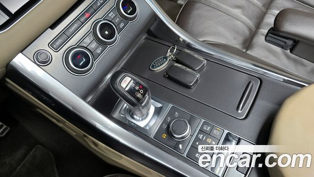 Land Rover Range Rover Sport (II) 3.0 SDV6 HSE Dynamic 2016 — фото 9
