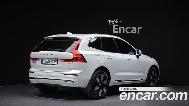 Volvo XC60 (II) T8 Ultra Bright 2025 — фото 2