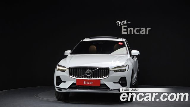 Volvo XC60 (II) T8 Ultra Bright 2025 — фото 3