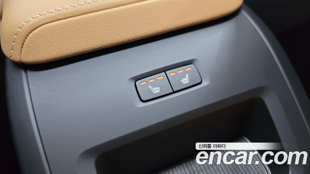 Volvo XC60 (II) T8 Ultra Bright 2025 — фото 17