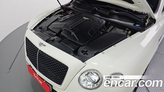 Bentley Bentayga 4.0 V8 2019 — фото 6