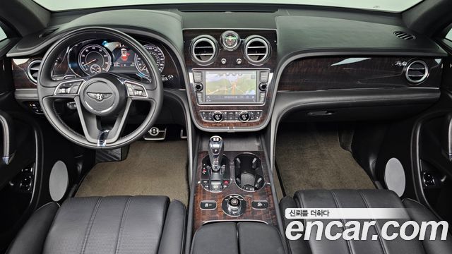 Bentley Bentayga 4.0 V8 2019 — фото 7