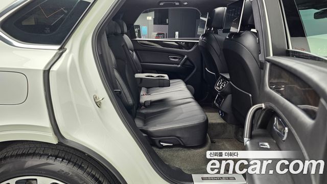 Bentley Bentayga 4.0 V8 2019 — фото 12