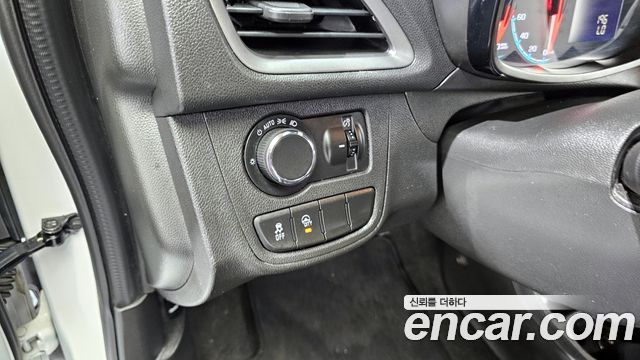 Chevrolet Spark LT 2021 — фото 15