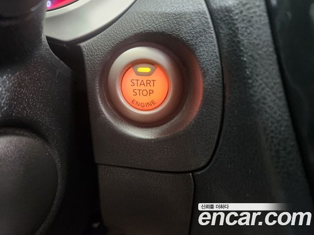 Nissan Juke 1.6 SV F15 2014 — фото 18