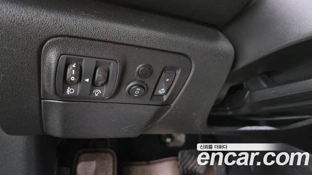 Renault Korea SM6 2.0 LPe SE Plus 2022 — фото 17