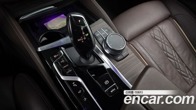 BMW 6 Series GT (G32) 630i xDrive M Sport 2021 — фото 9