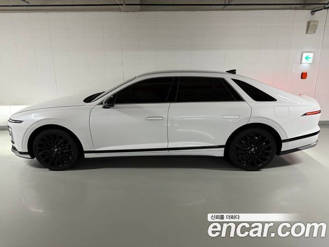 Hyundai Grandeur (GN7) 2,5 Gasoline 2WD Premium 2023 — фото 3