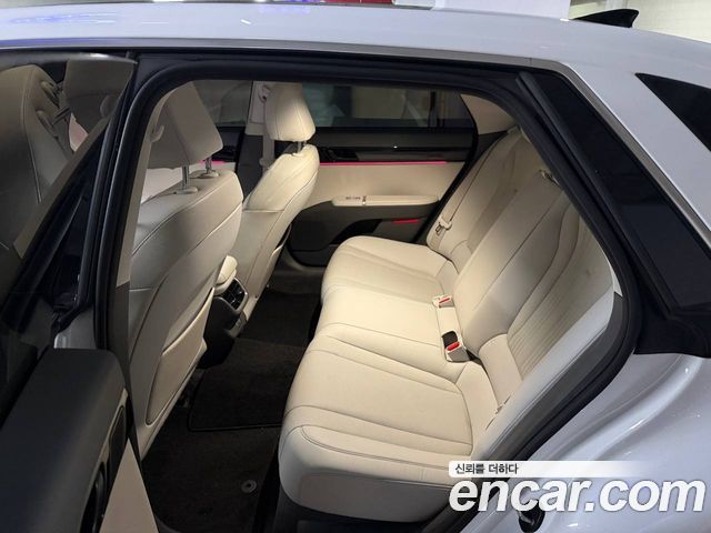 Hyundai Grandeur (GN7) 2,5 Gasoline 2WD Premium 2023 — фото 5