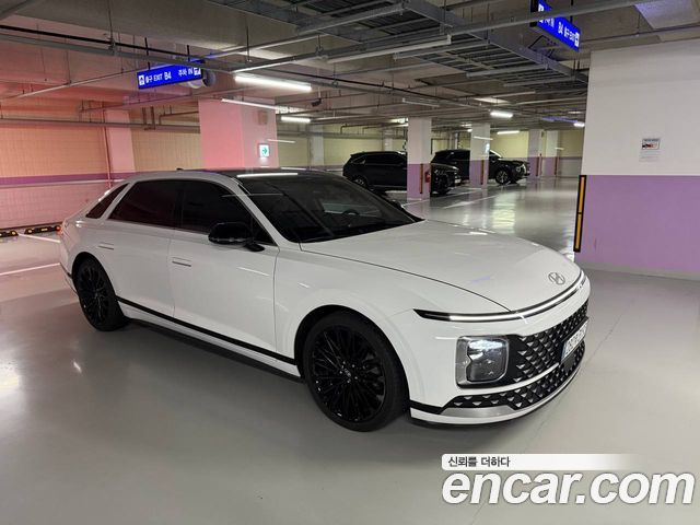 Hyundai Grandeur (GN7) 2,5 Gasoline 2WD Premium 2023 — фото 18