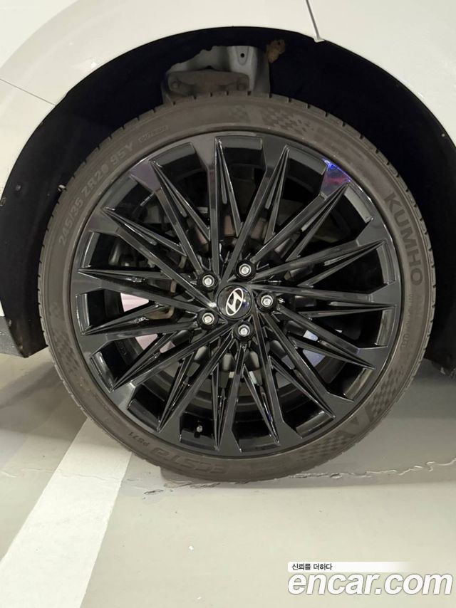Hyundai Grandeur (GN7) 2,5 Gasoline 2WD Premium 2023 — фото 20