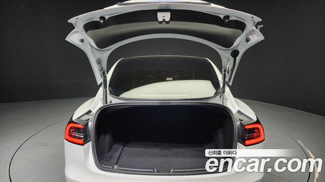 Tesla Model 3 Long Range AWD 2021 — фото 24