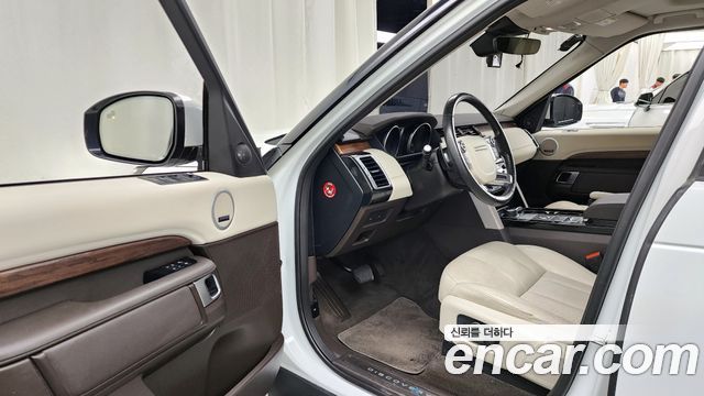 Land Rover Discovery 5 3.0 TD6 HSE 2017 — фото 10