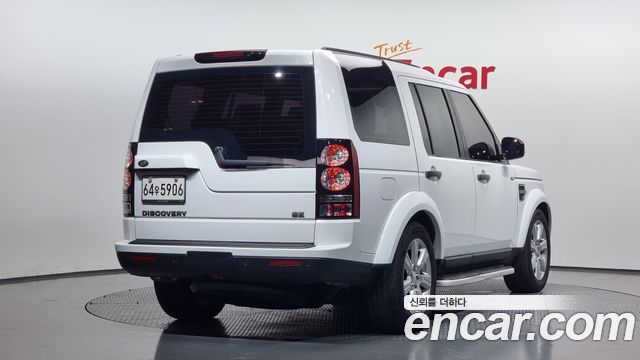 Land Rover Discovery 4 3.0 SDV6 SE 2016 — фото 2