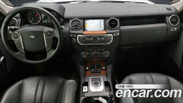 Land Rover Discovery 4 3.0 SDV6 SE 2016 — фото 7